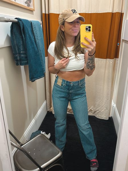 Grabbed some Madewell jeans while on sale that fit my postpartum body 🫶🏼