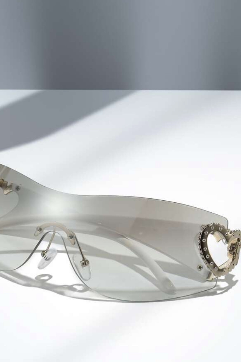 clear sunglasses 

#LTKstyletip #LTKunder50 #LTKunder100