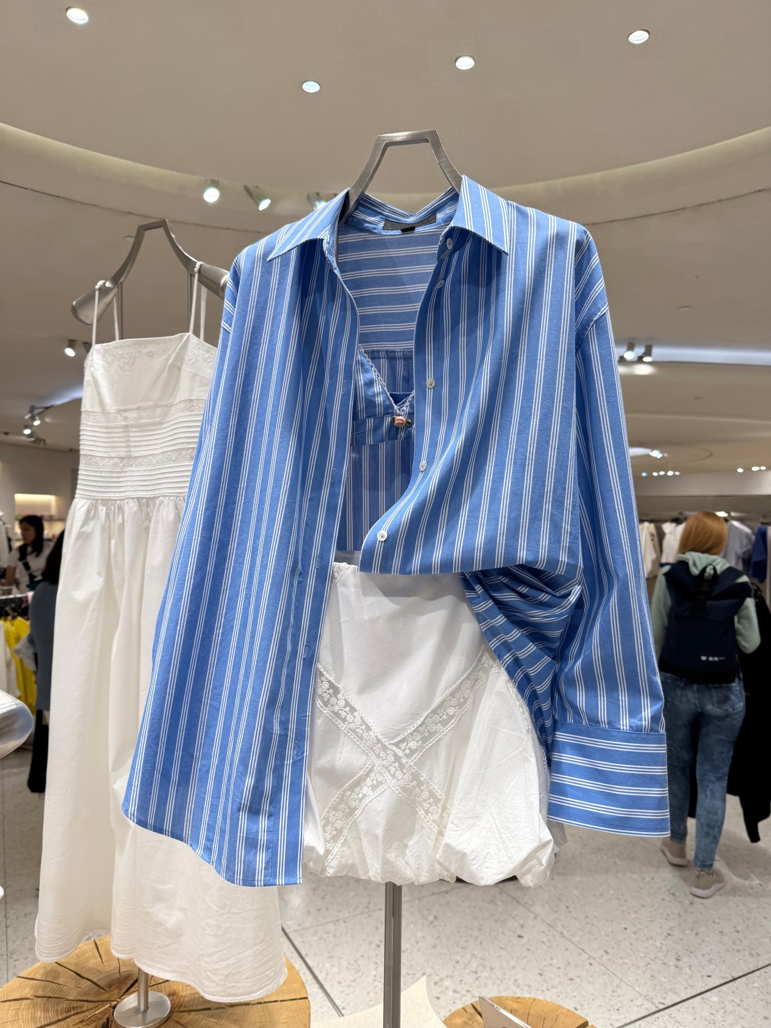 Zara stripe shirt & matching bralette ❤️‍🔥 set sold together!
Tags: oversized top polo bra bralet floral white ruffle lace mini skirt fashion spring summer inspo outfit ideas chic women’s Barcelona city break Dubai candle wardrobe H&M

#LTKsummer #LTKstyletip #LTKspring