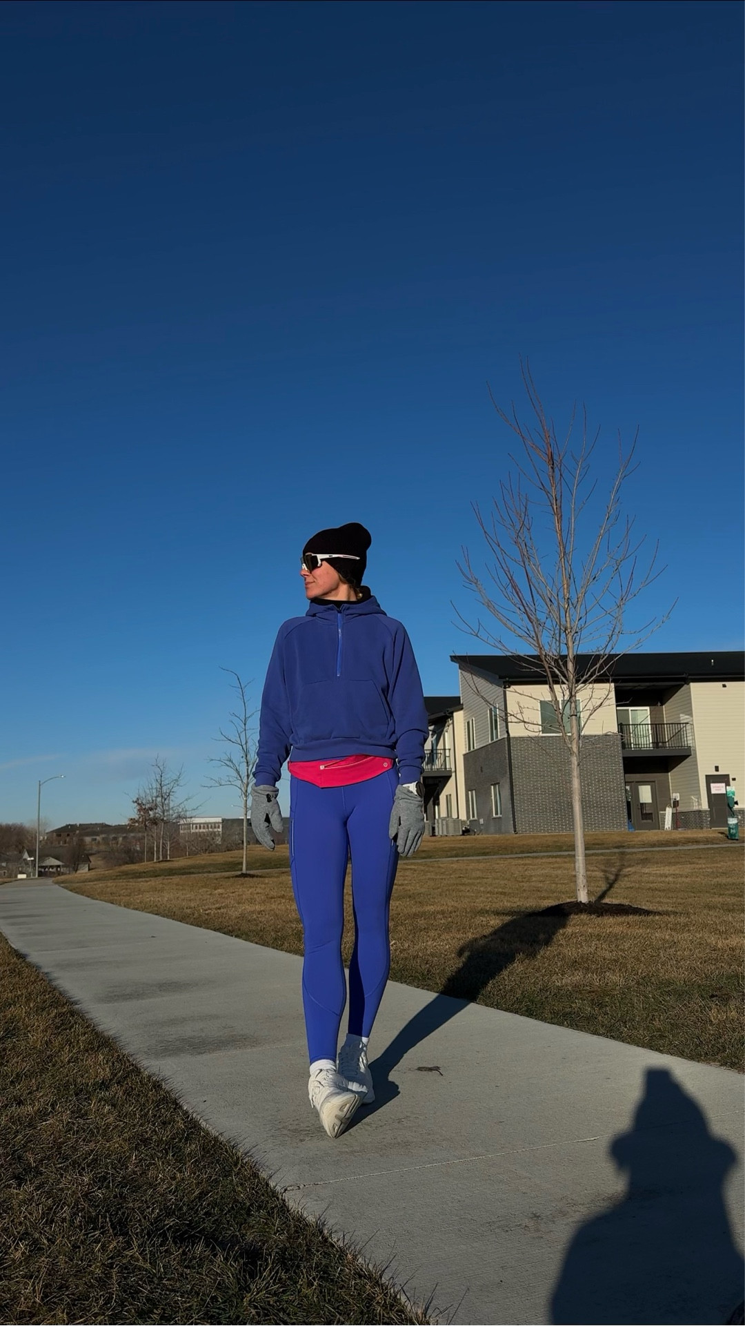 Cold weather running outfit in blue 💙
Blue running hoodie paired with matching blue leggings, pink waist belt, and white running shoes.
A comfortable outdoor running outfit for cool mornings, winter runs, and everyday training.
Layered running look that keeps you warm, functional, and comfortable.

cold weather running outfit, blue running outfit women, winter running outfit, outdoor running outfit, running hoodie women, blue leggings outfit, women running clothes, fall winter running outfit, athleisure running look

#LTKSeasonal #LTKfitnessgoals #LTKActive