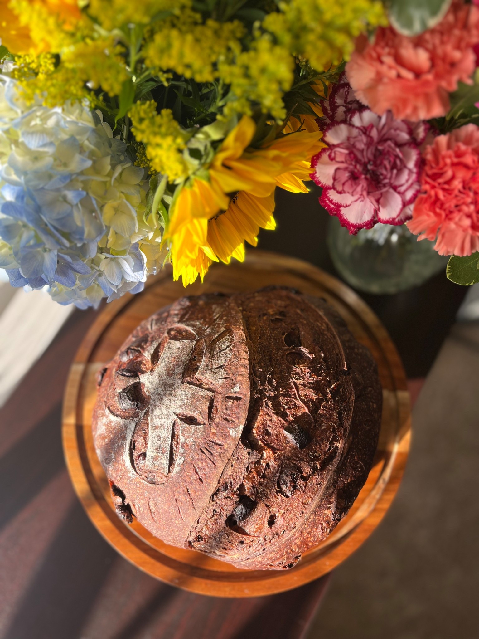 easter sourdough design - the cross. remember the death, resurrection, and ascension of Christ!



#LTKSeasonal #LTKHome #LTKFindsUnder50