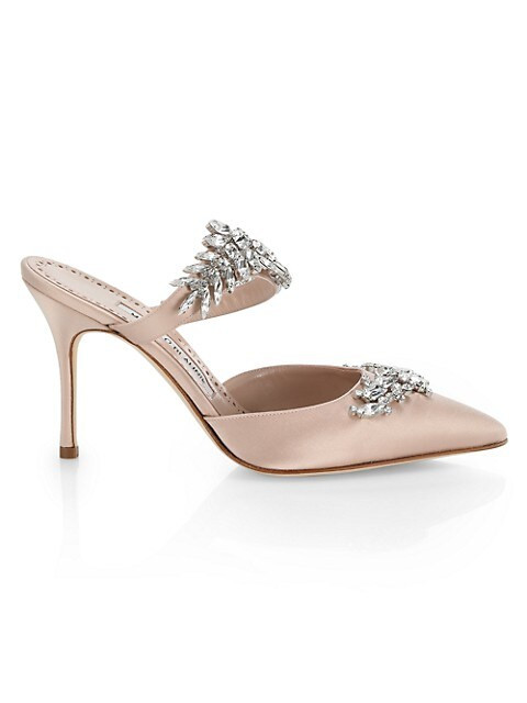 Manolo Blahnik


Lurum Embellished Satin Mules



3.5 out of 5 Customer Rating | Saks Fifth Avenue