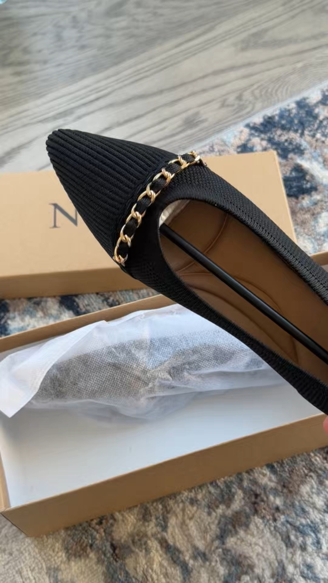 Pointed toe knit flats.

#LTKootd #LTKSaleAlert #LTKOver40