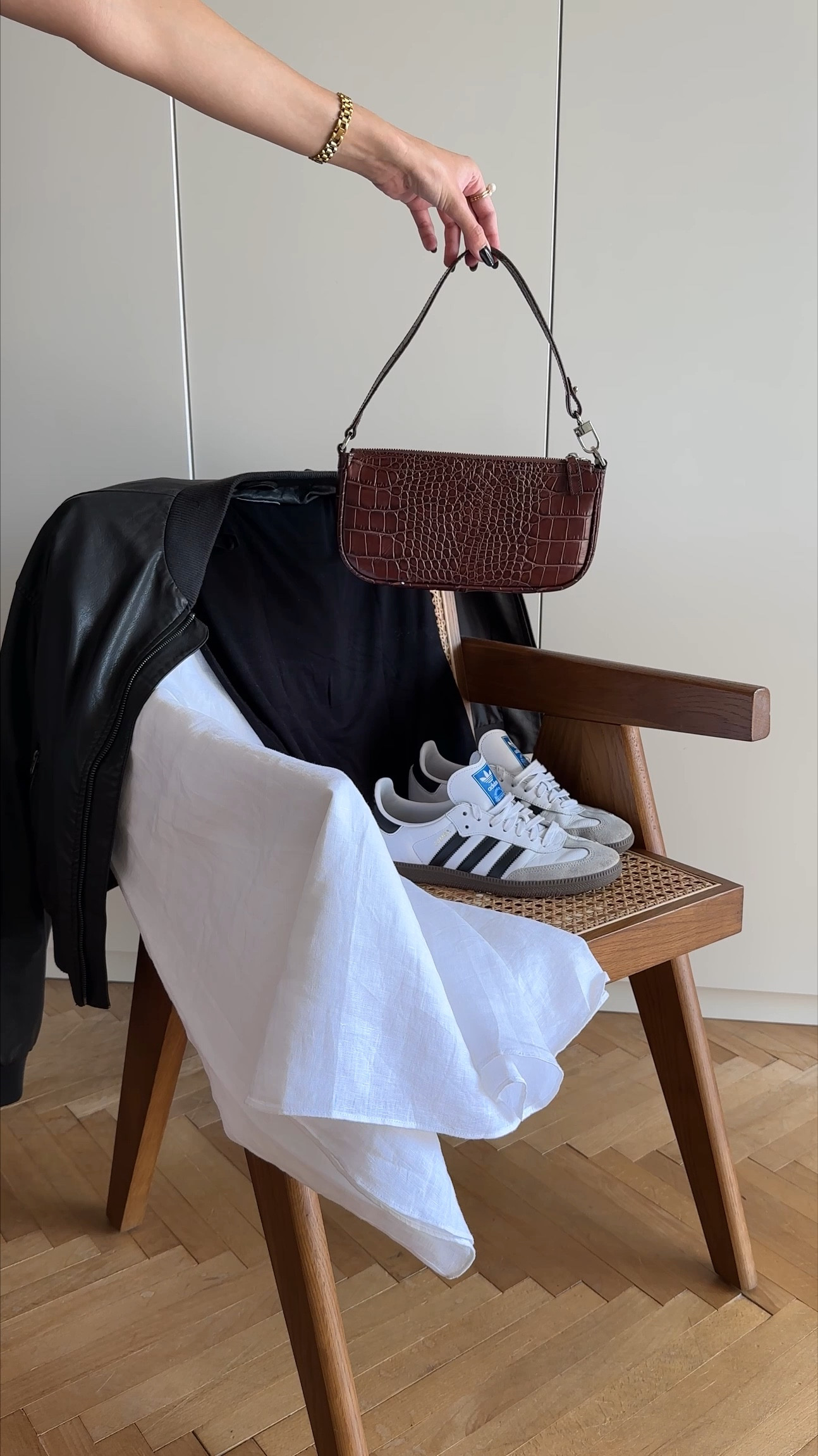 Fall outfit inspo - how to style linen maxi skirt 🤍

#LTKworkwear #LTKstyletip #LTKeurope