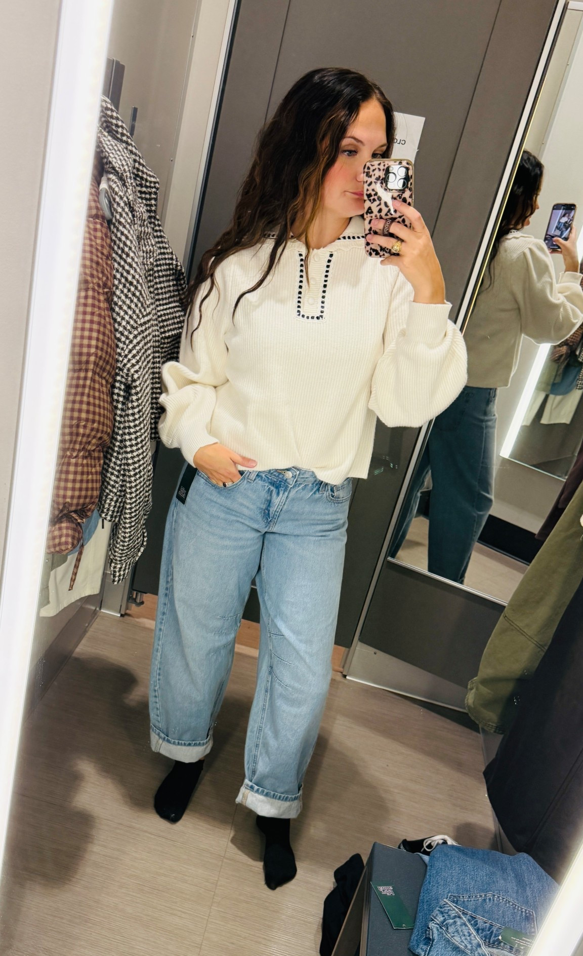So cute for the holidays! 5’7 140 pounds wearing a medium in the sweater and a size 6 in the barrels!

#LTKFindsUnder50 #LTKStyleTip #LTKHoliday
