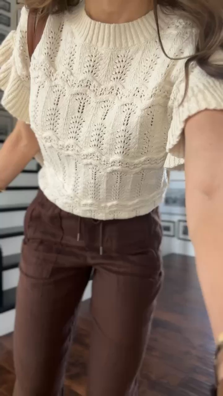 @athleta pants (40% off!) 
@nordstrom top and shoes! 

#LTKgrwm #LTKootd