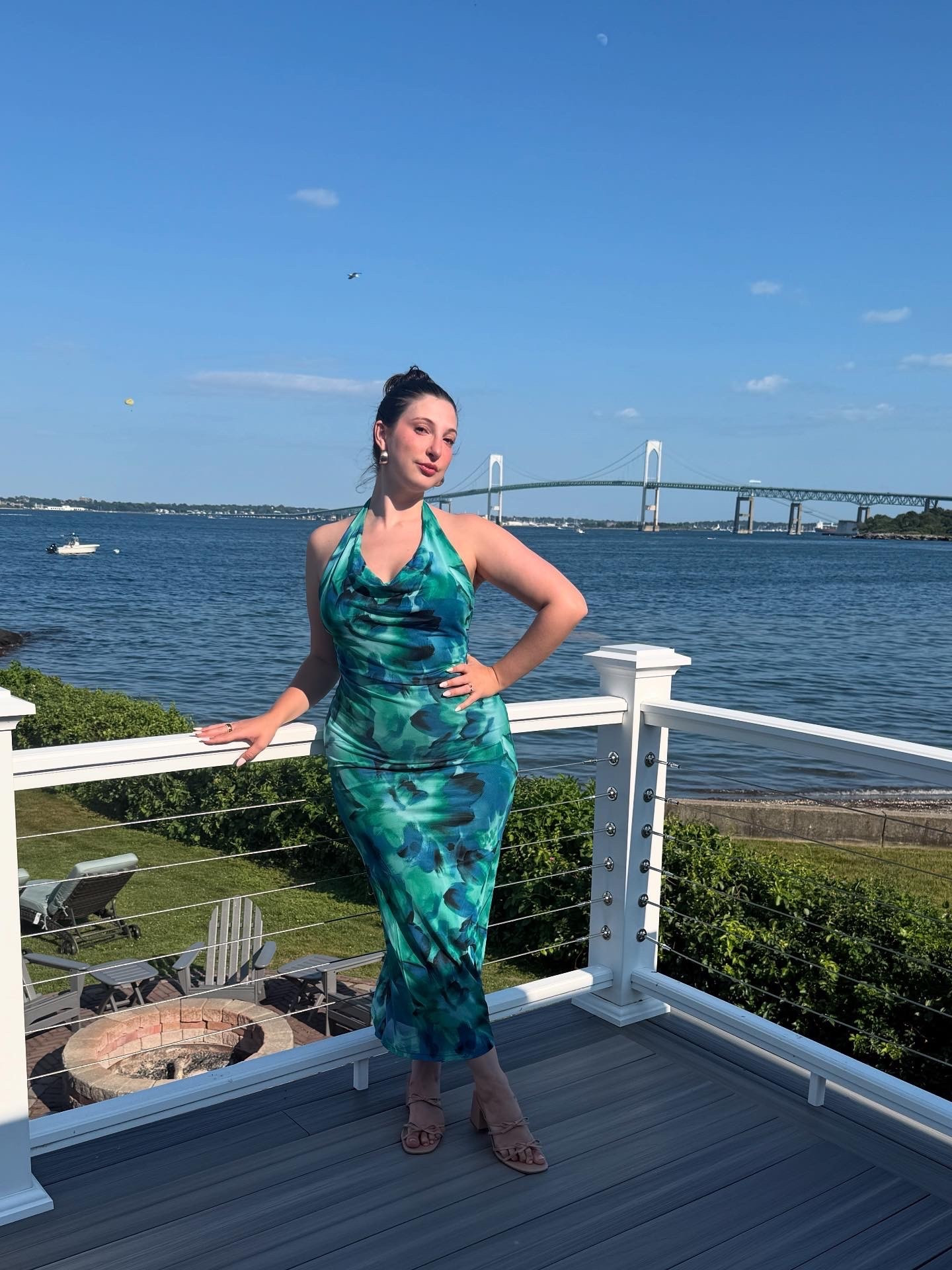 Everyone needs a form fitting maxi dress

Summer dress, blue dress, teal dress, midsize fashion 

#LTKMidsize #LTKSeasonal