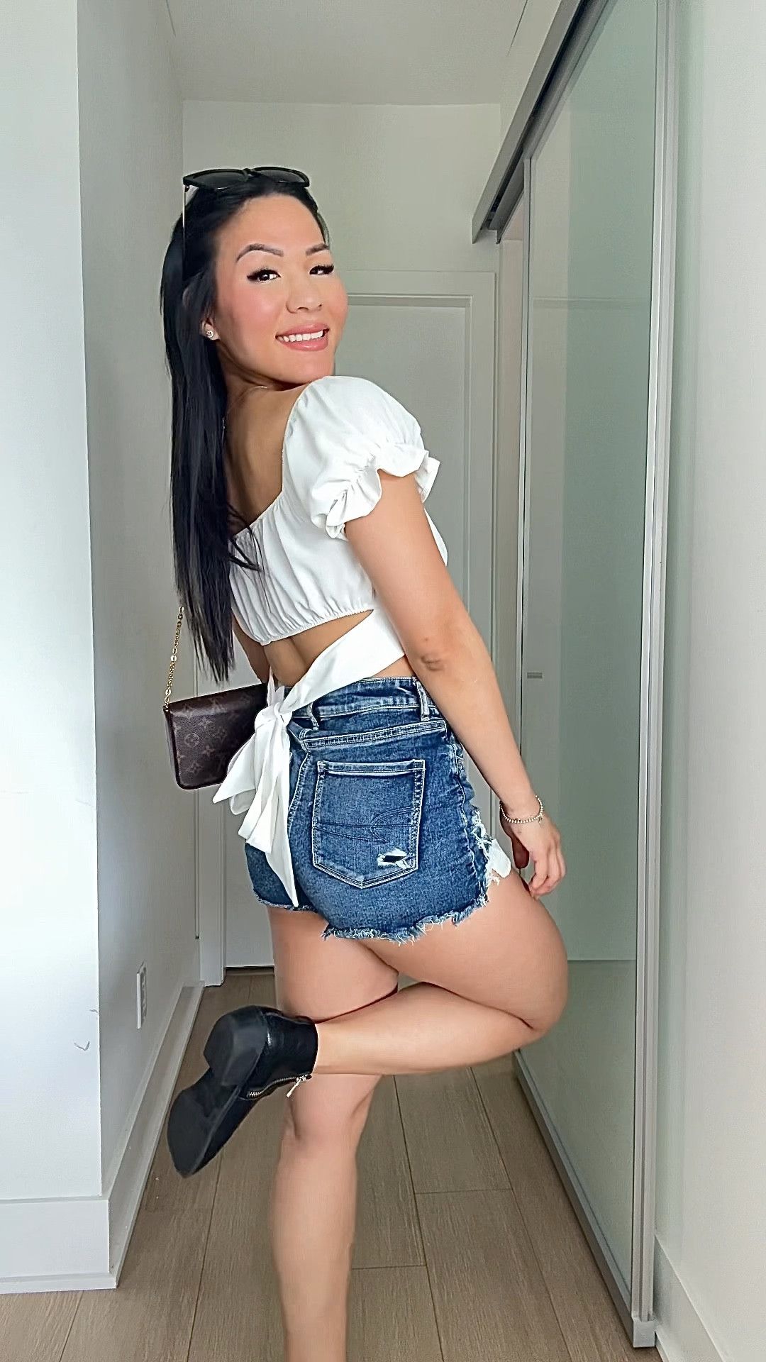 Summer outfit idea🥰 This cute top is from SHEIN for ONLY $13

Top: @SHEIN-size S

Shorts: @American Eagle, they didn’t have the exact pair. Linked something similar-Size 0

Sunglasses: @Amazon

Boots: @Spring Shoes (last season) 


#LTKspring #LTKcanada #LTKsummer