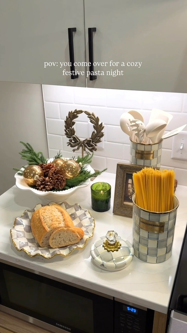 #ad Partnering with @mackenziechilds to bring a little holiday magic home ✨ Their pieces always make any moment feel extra special — from weeknight dinners to festive hosting. I’m so excited to style these beautiful MC classics all season long. 🎄🤍 Use my code Emily20 for 20% off (exclusions apply)!

Tap to shop my picks + the exact pieces featured here!



#LTKHoliday