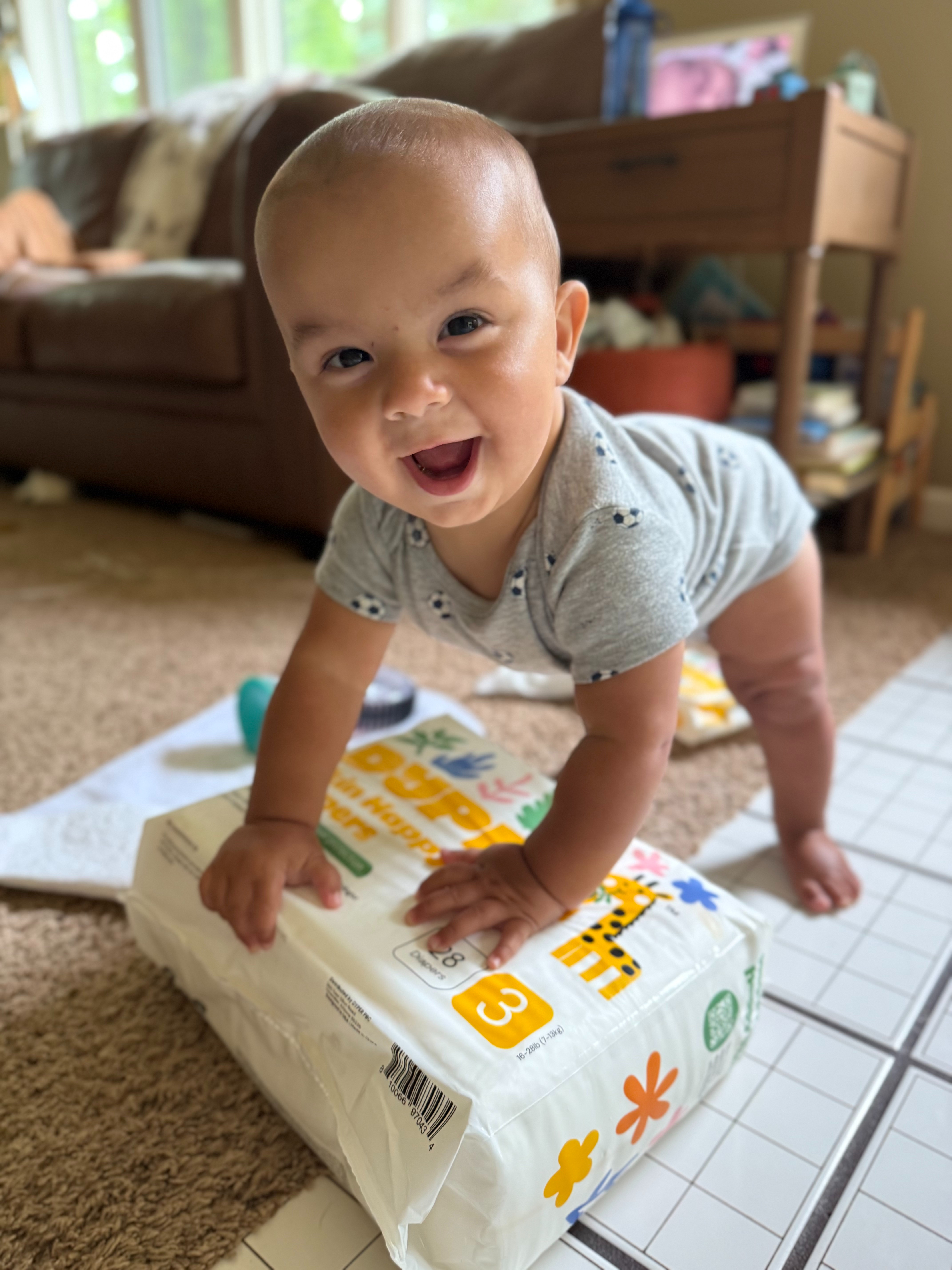 Dyper Diapers = the one baby product I actually repurchased after the gifted partnership ended.

We've used Honest, Hello Bello, Pampers, and Pampers Pure, and somehow these have given us ZERO leaks and ZERO blowouts. Not one.

They're also fragrance-free and made without the plastic touching baby's skin, which was a huge selling point for me.

I kept waiting for the honeymoon phase to end... it never did. 😂

If you're in the diaper stage, these have been worth every penny for our family.

Use code SAR9E6HBG for $15 off your first order.

Baby essentials • Dyper diapers • Plastic-free diapers • Fragrance-free diapers • Diaper review • Sensitive skin baby • Baby must-haves • Mom favorites

#ad #giftedbydyper @dyper 

 #LTKmomlife #LTKBaby #LTKBump