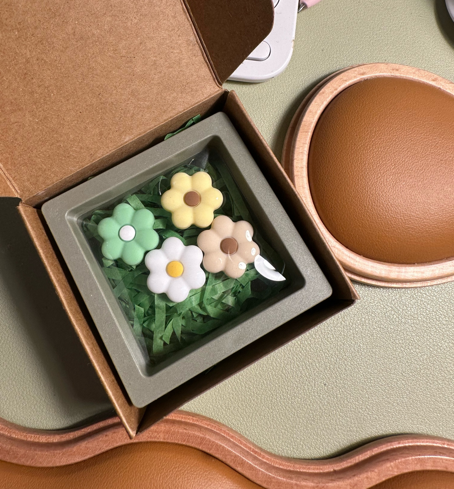 How CUTE are these joycon thumb grips 🥹

#LTKGiftGuide #LTKHome