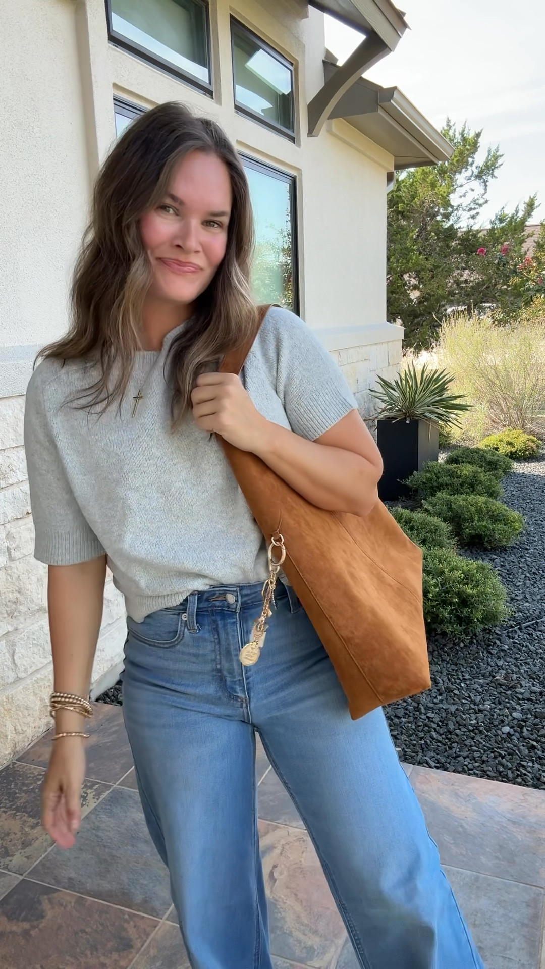 LIKE and comment “FALL FASHION” to have all links sent to your messages. fall fashion finds from target these jeans are amazing and marked down to $19. Love these easy basics from target. The bag and shoes are insane- fall outfits- casual outfits  😍✨ 
.
#target #targetstyle #targetfashion #momstyle #momfashion #everydaystyle #casualoutfit #casualstyle #fallstyle #fallfashion #fallstyle 


#LTKFindsUnder50 #LTKStyleTip

#LTKSaleAlert