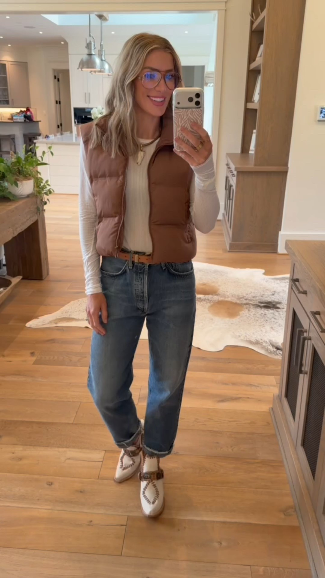 Today’s mom uniform for allllll the things 👌