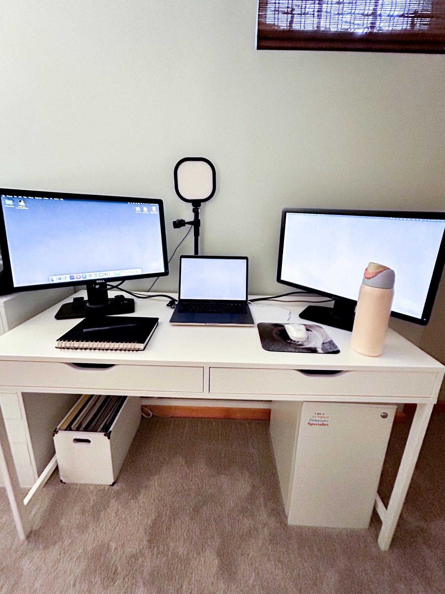 Clutter free office desk set up. 

#LTKHome