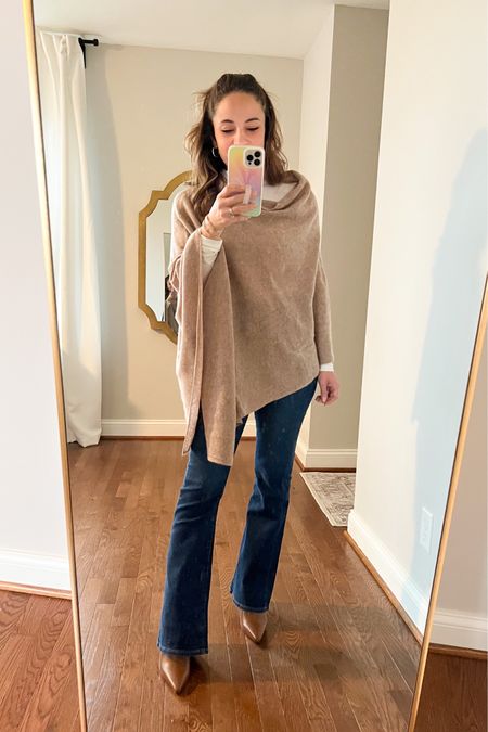 Wearing today 

Turtleneck petite xs 
Jeans petite 24 
Boots tts 
Poncho one size