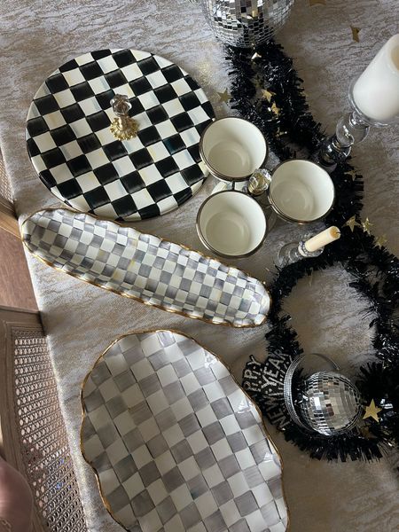 The most beautiful platters from Mackenzie Childs!! They are so gorgeous!!!!! 

Hosting - hostess - serveware - dishes

#LTKhome