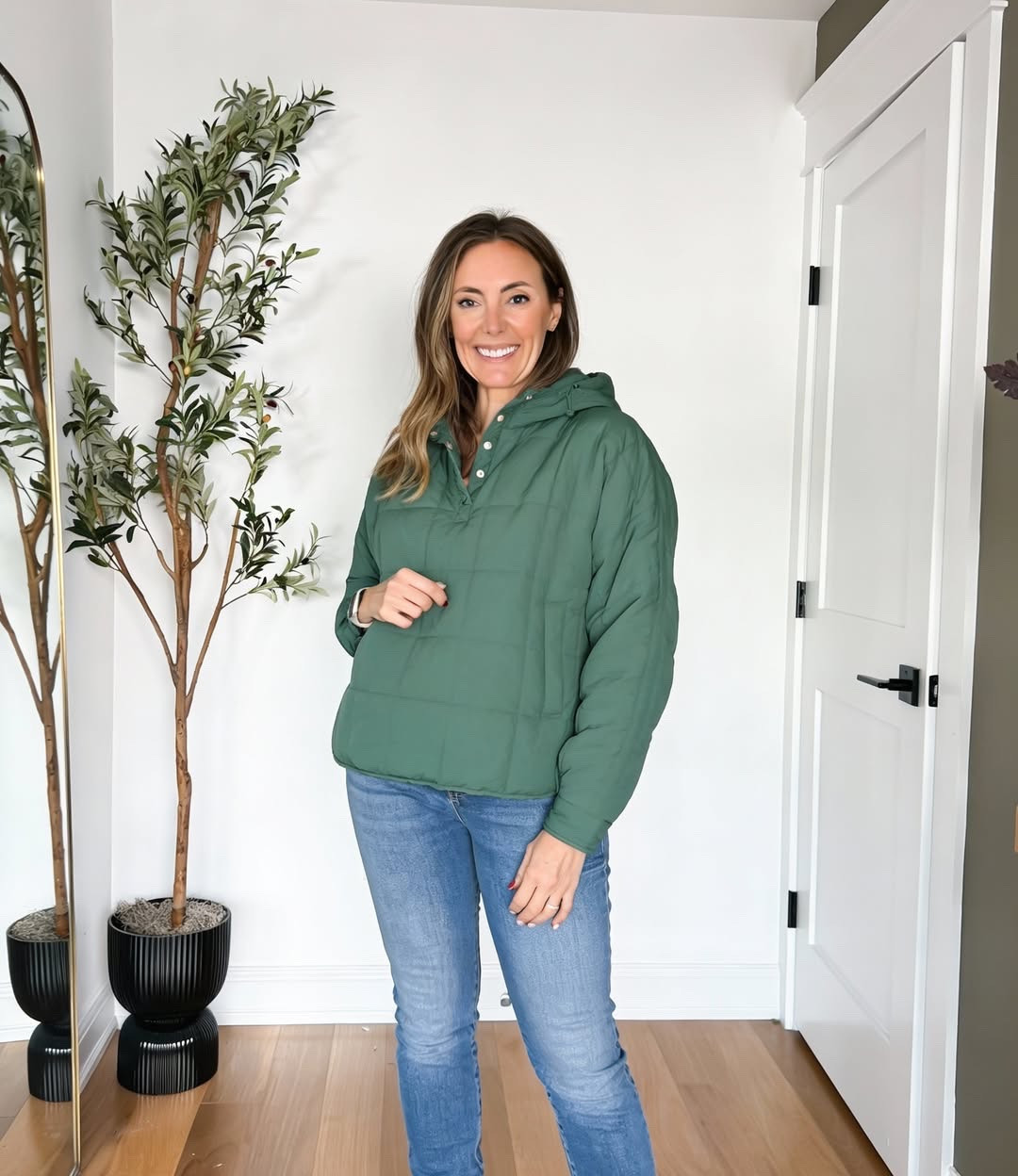 This quilted pullover jacked is giving me FP vibes AND it's 𝗛𝗔𝗟𝗙 𝗼𝗳𝗳 𝘄𝗶𝘁𝗵 𝗰𝗼𝗱𝗲 K9H4IFYW

women’s outerwear
lightweight jackets
everyday layering coats
casual shackets
transitional season jackets
cropped jackets
oversized outer layers
quilted jackets
classic neutral coats

#LTKootd #LTKSeasonal #LTKSaleAlert