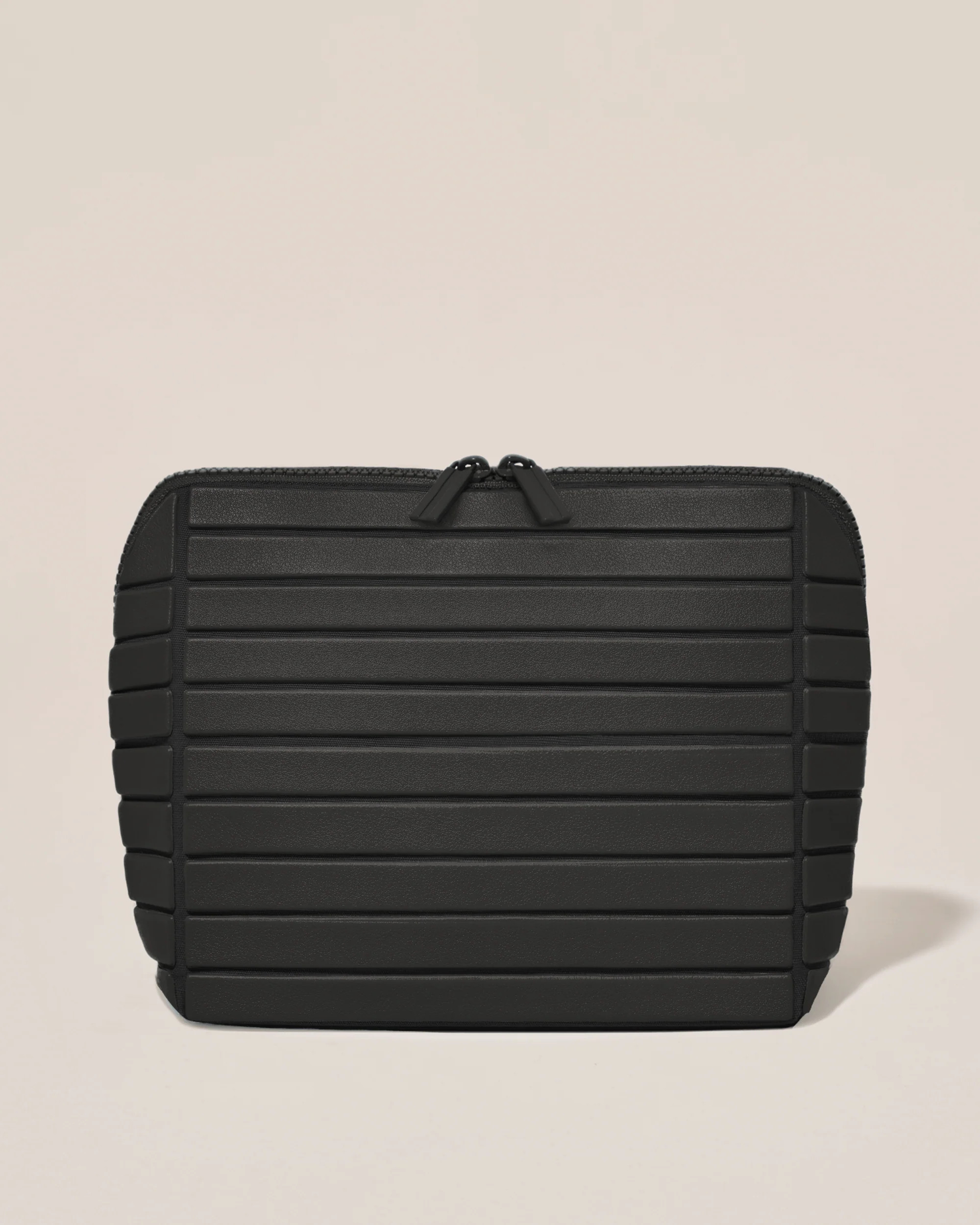 The Medium Onyx Traveller | Afform