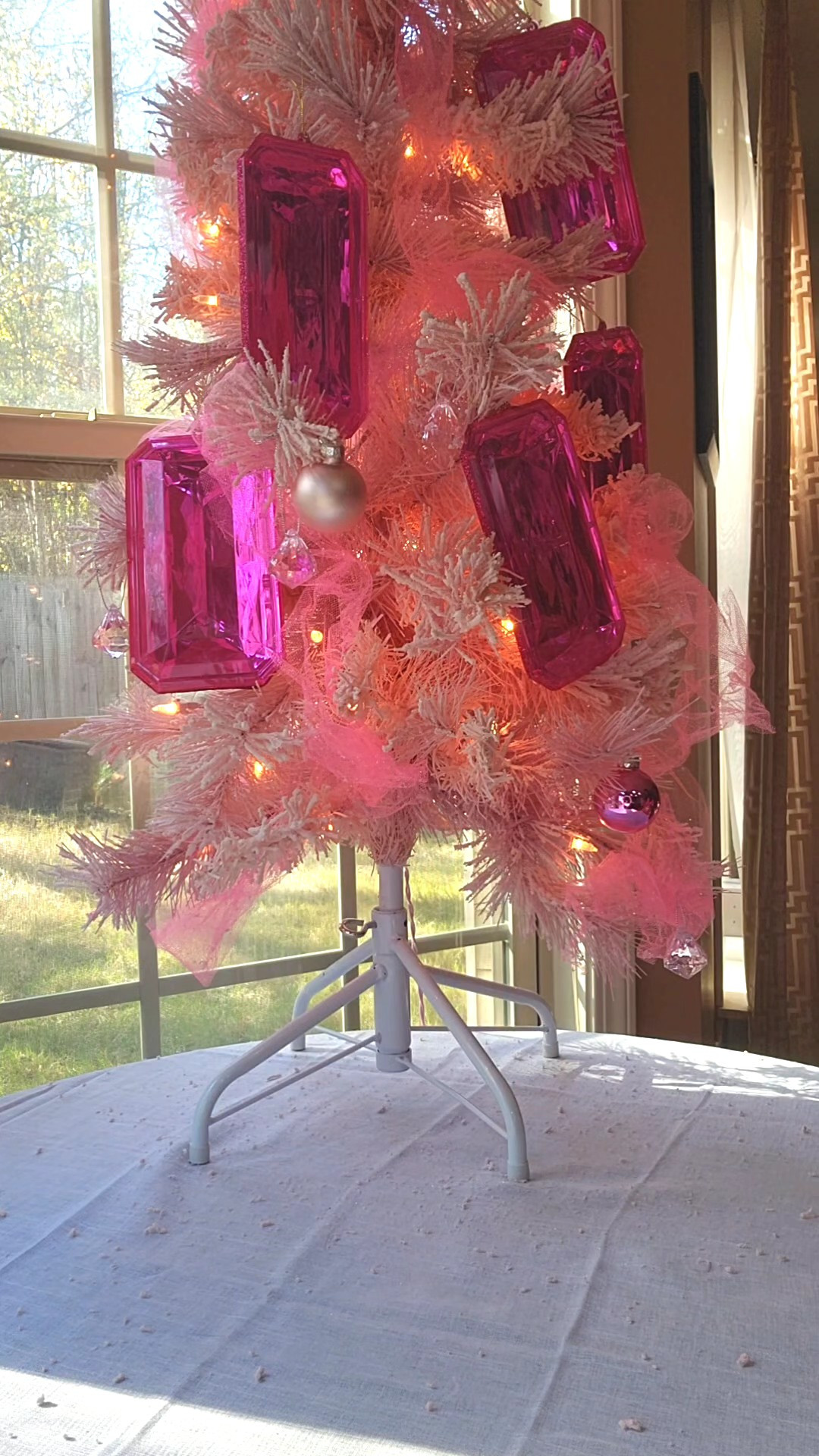 Enjoying a new  Dr. Seuss grinch cereal

#LTKHoliday #LTKfoodie #LTKmorningroutine