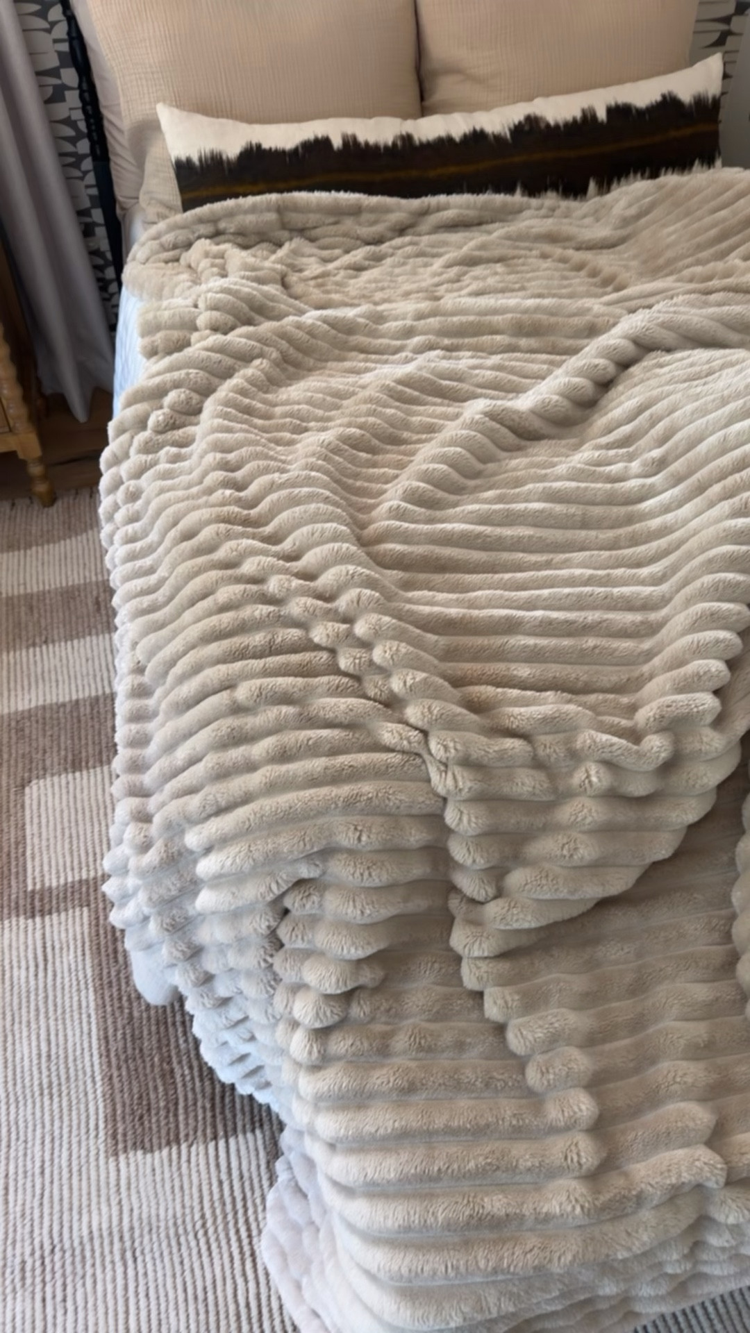 I did the color beige in the queen size. This would make a great Mother’s Day gift and it’s a great buy! 

#LTKHome #LTKSaleAlert #LTKMothersDay