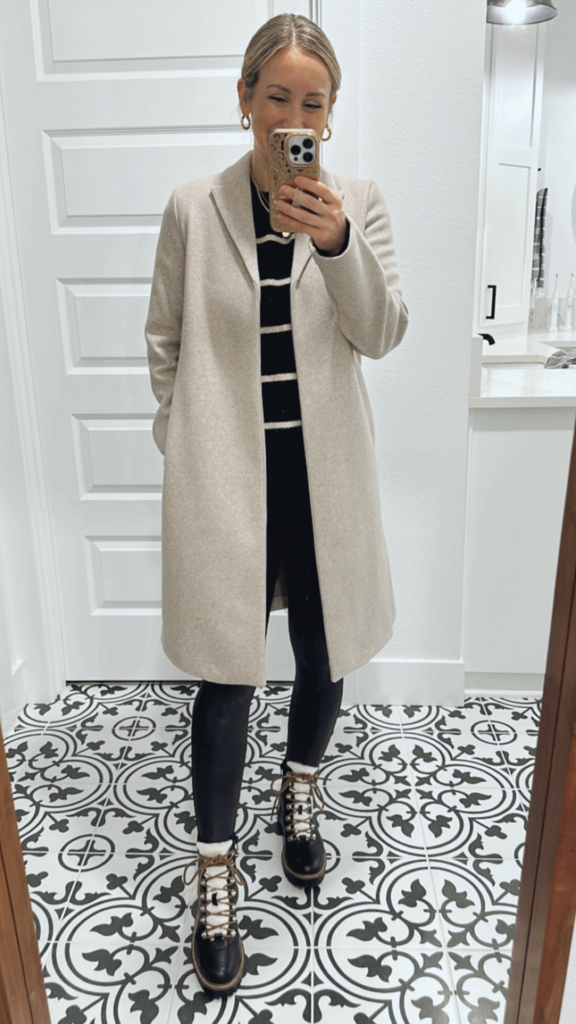 This coat is from Zara which I cannot link, but I linked everything else. 

#LTKfindsunder50 #LTKfindsunder100 #LTKSeasonal