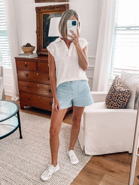 ⭐️ 40% off! Shorts season is here! These twill shorts are so cute and comfy! Wearing a 4. Wearing an XS in the top. 



#LTKFindsUnder50 #LTKSaleAlert #LTKOver40