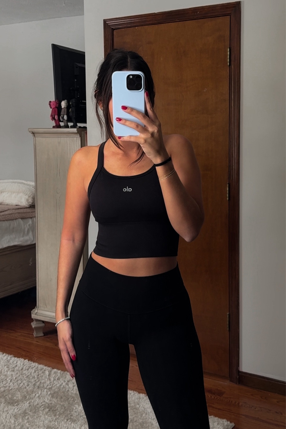 alo girl 👟

#LTKActive #LTKsalealert #LTKfitness