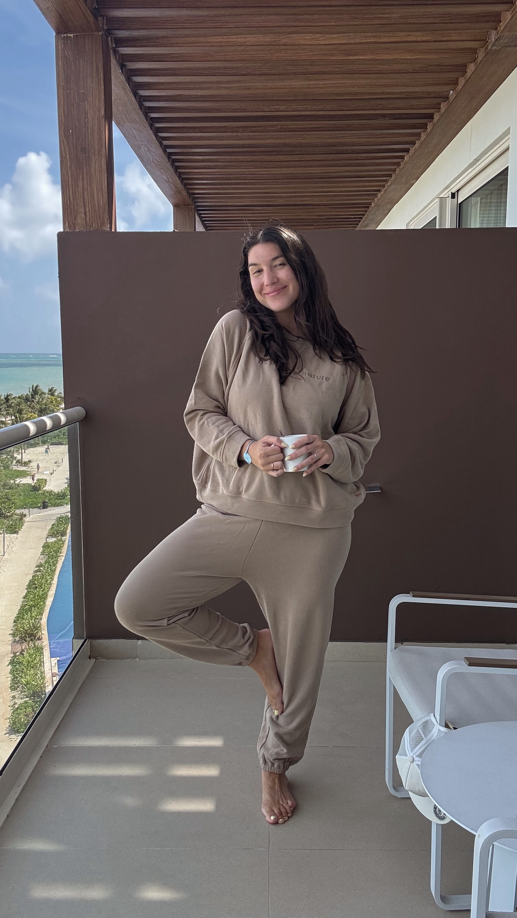 Coziest set to lounge around in🤎☕️ currently drinking my coffee and enjoying the view from our balcony

Lounge set, athleisure, pullover, sweat pants, joggers, comfy outfit, comfy loungewear

#LTKMidsize #LTKPlusSize #LTKTravel