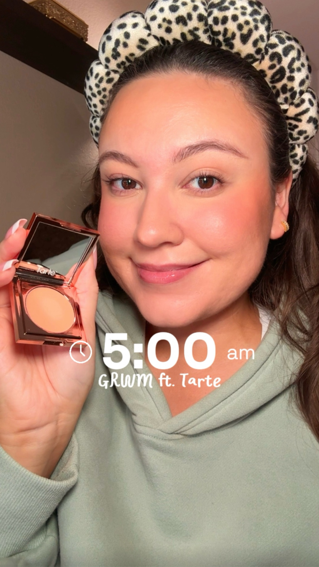 get ready with me for my 6am shift ft. @Tarte 💜✨

#morningroutine #tarte #undereye #grwm

#LTKmorningroutine #LTKgrwm #LTKselfcare