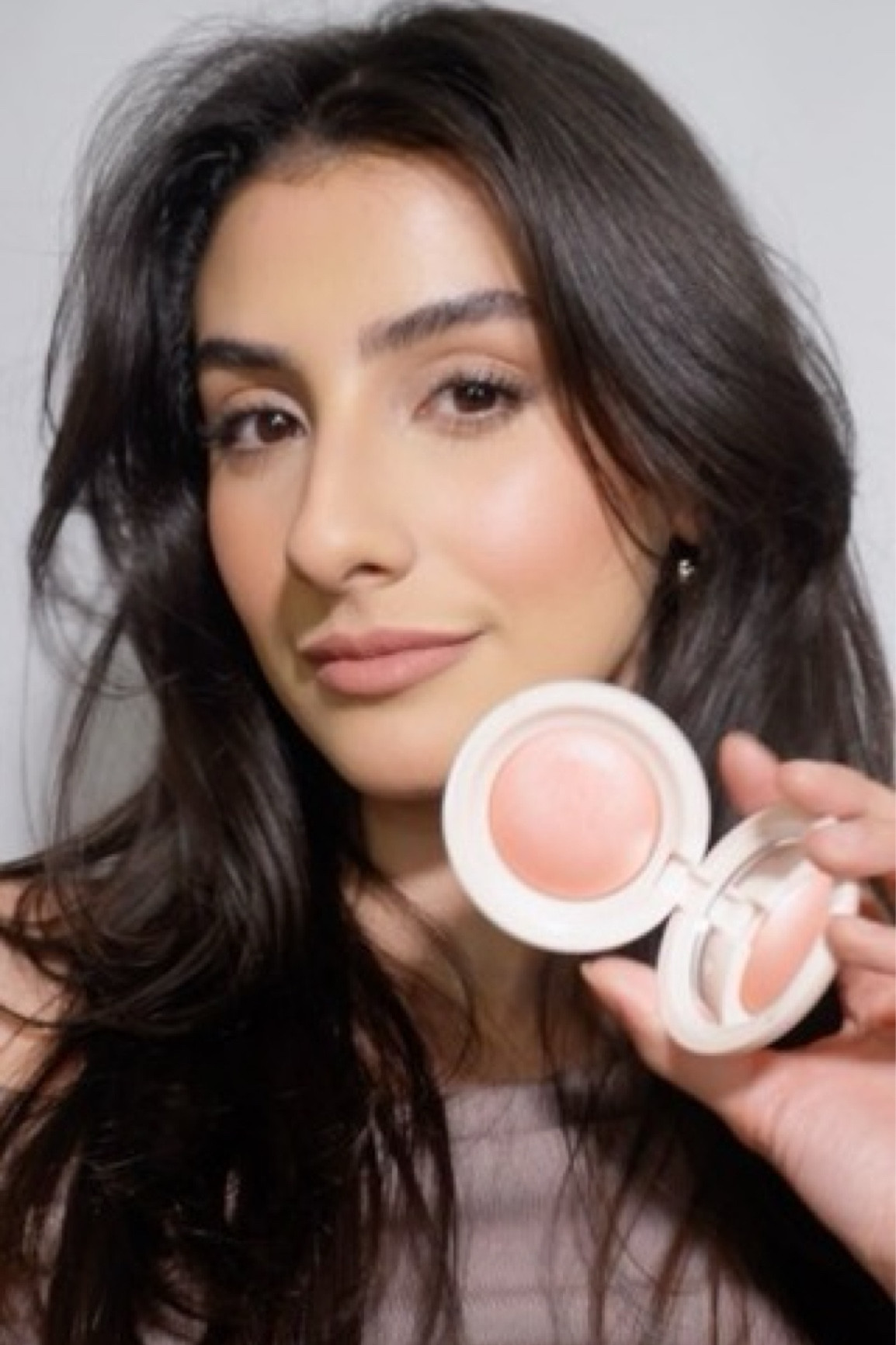 obrigada por tudo @rarebeauty @sephorabrasil 🥰

Soft Pinch Luminous Powder Blush na cor Cheer