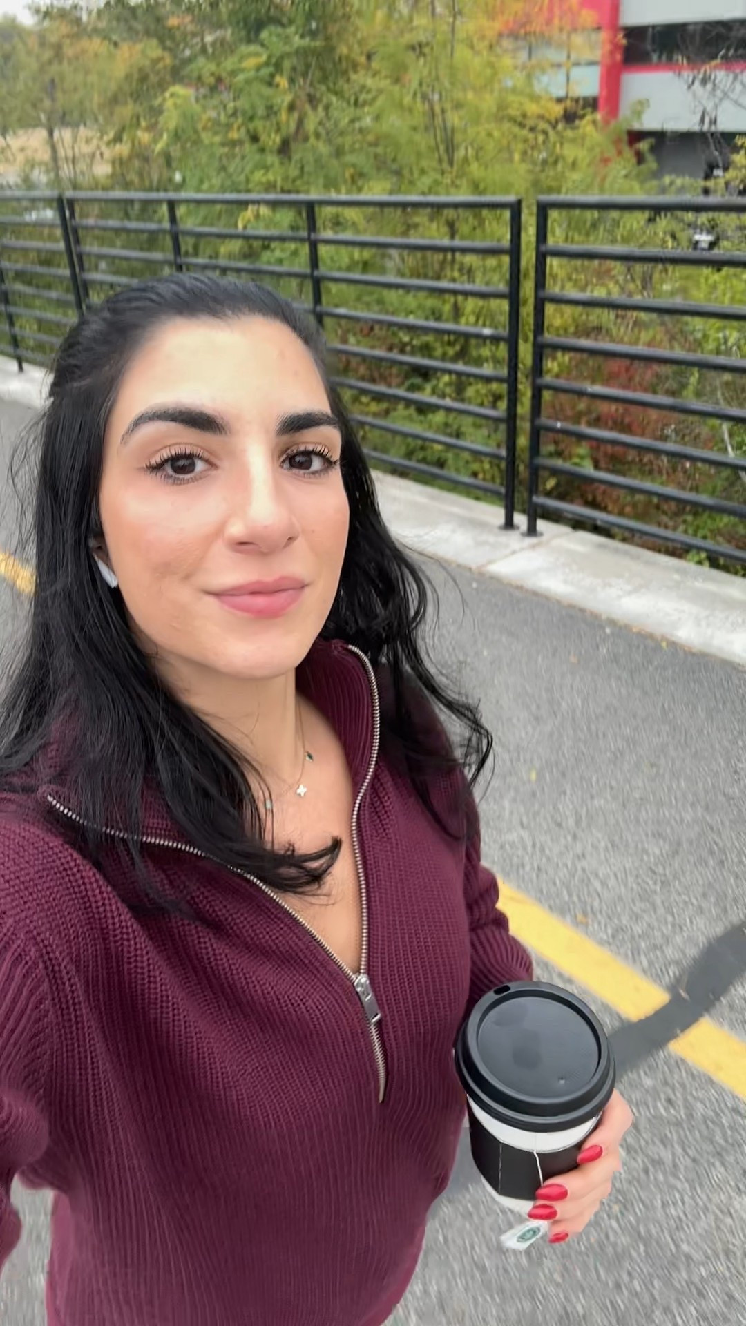 Burgundy work out set
Burgundy pull over sweater 
Quince sweater 
