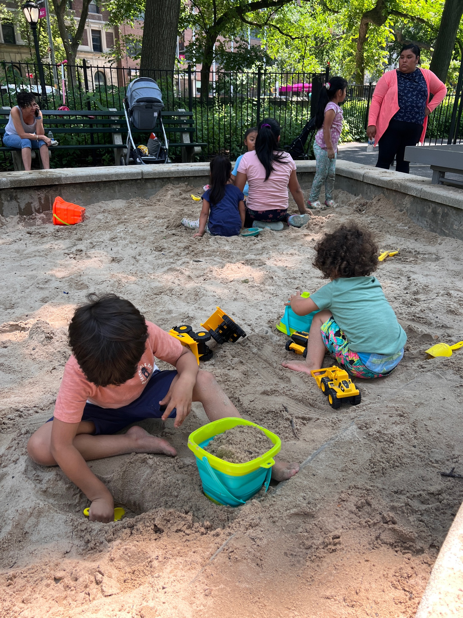 Collapsible buckets for the win! 🪣 Great for traveling and so easy to storage 🛫
#summeressentials #beachbucket #kidstoys

#LTKKids #LTKTravel #LTKSaleAlert
