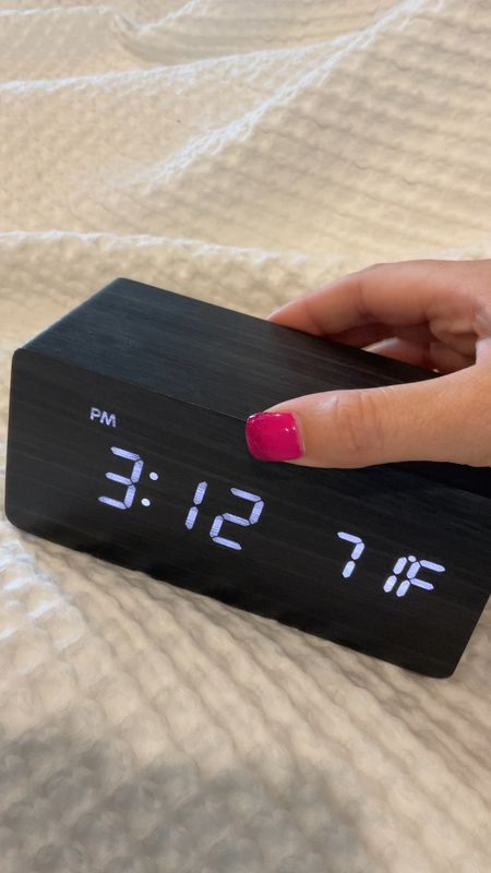 This is the coolest Amazon clock! You can set your phone on top, and it automatically charges!

Amazon find, Amazon, gadget, Amazon, bedroom, bedroom, decor, black bedroom, Black, Decor, modern decor 

#LTKhome #LTKstyletip #LTKunder50