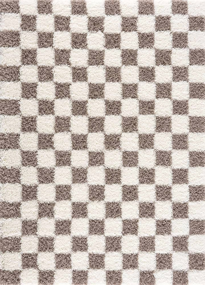 BoutiqueRugs Atira Modern Checkered Shag Area Rug - High Pile Fluffy Shaggy Carpet - for Entryway... | Amazon (US)