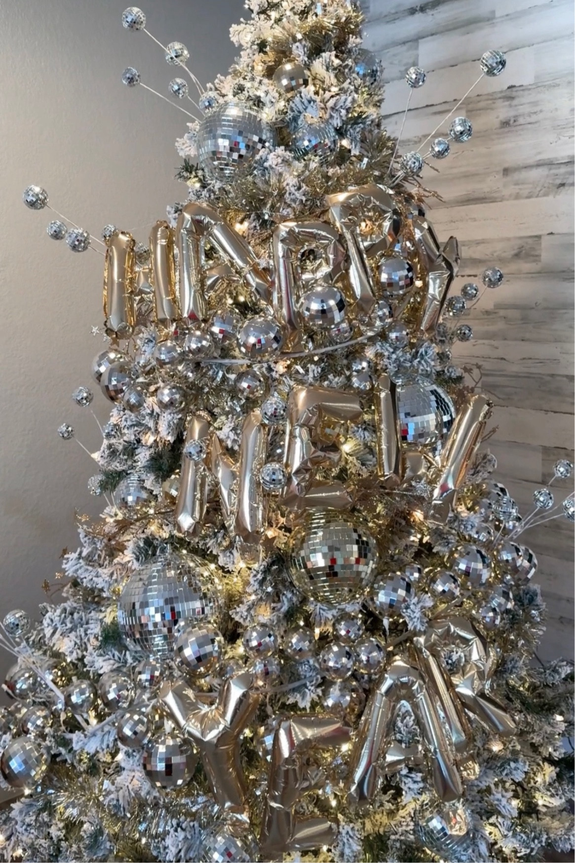 New Year’s Eve tree! 🥂🪩🌲 The perfect New Year’s Eve decor! 

#LTKhome #LTKSeasonal #LTKHoliday