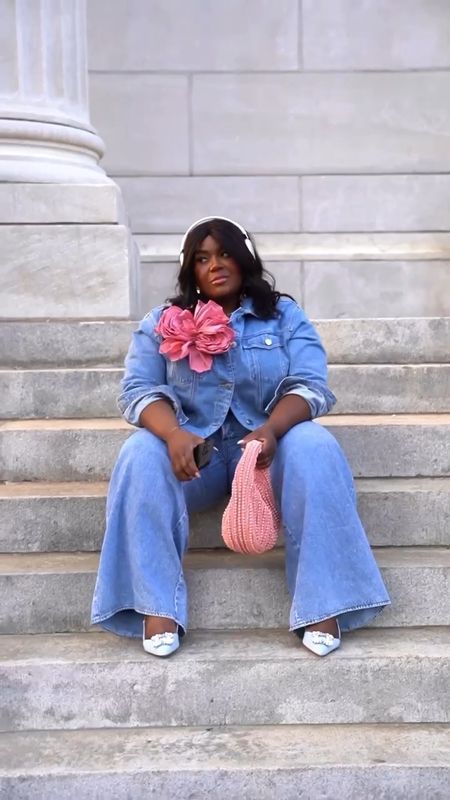 This denim on denim look is such a statement. From the accessories to the fit, this outfit is unforgettable! I mean, look at that cutie flower on my jacket💐 Obsessed.

plus size fashion, denim on denim, spring outfit inspo, summer vacation, plus size fashion, fashion trends, two piece, mid size, plus size

#LTKsalealert #LTKfindsunder100 #LTKplussize