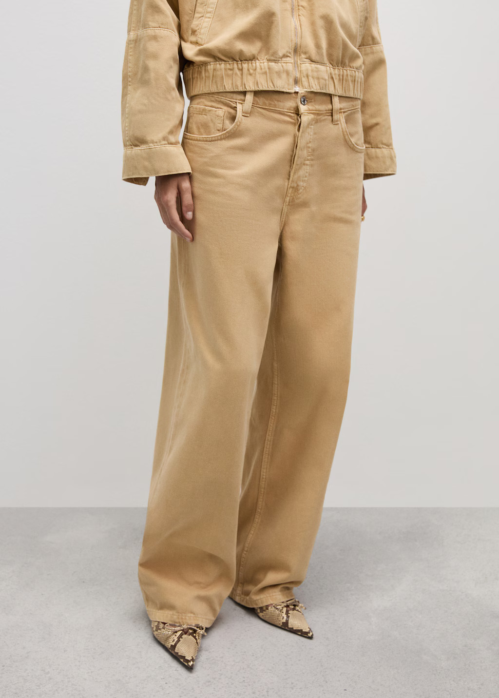 Low-rise loose-fit wideleg jeans | Mango (US/MX/AU)