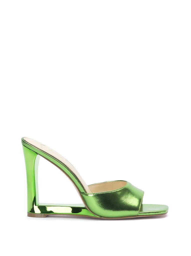Cadilyn Wedge In Green | Jessica Simpson E Commerce