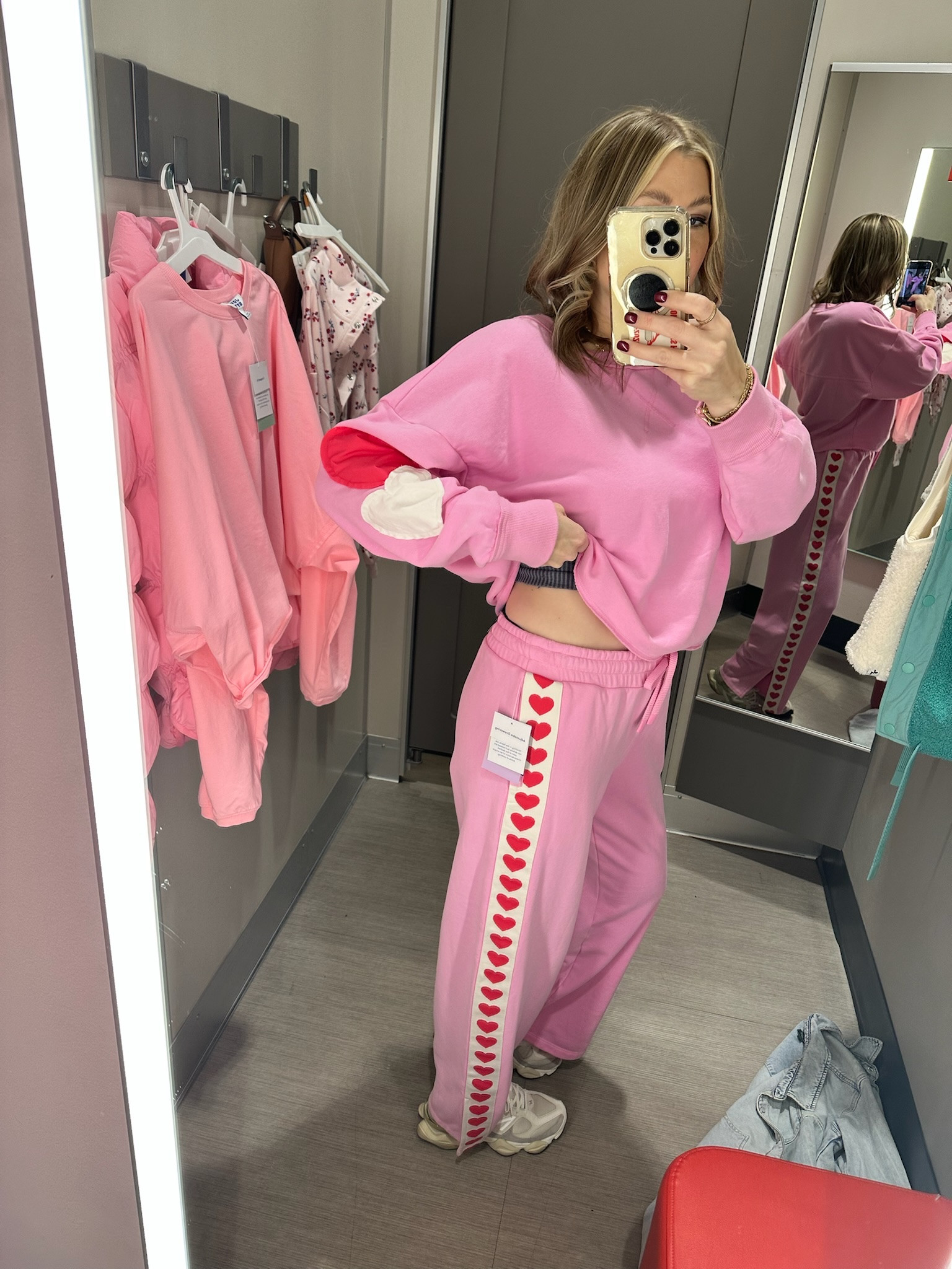 The CUTEST set for Valentine’s Day from Target! Thesavannahk women’s target fashion finds Valentine’s Day sweats galentines day outfit inspo target fashion target pink sweats sweats with hearts 

#LTKmomlife #LTKgrwm #LTKFindsUnder50