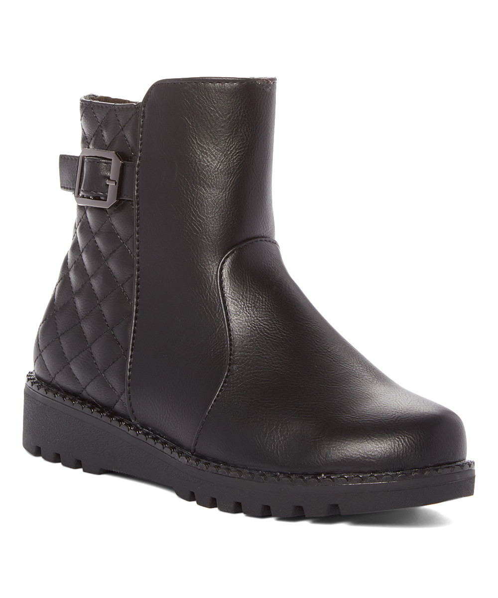 Golden Road Women's Casual boots BLACK - Black Quilted Boot - Women | Zulily