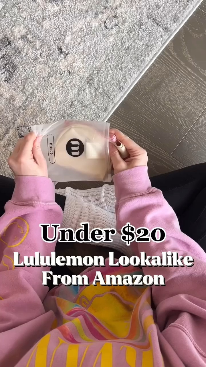 Lululemon lookalike dual pouch wristlet for under $20!!

#LTKVideo #LTKFindsUnder50 #LTKStyleTip