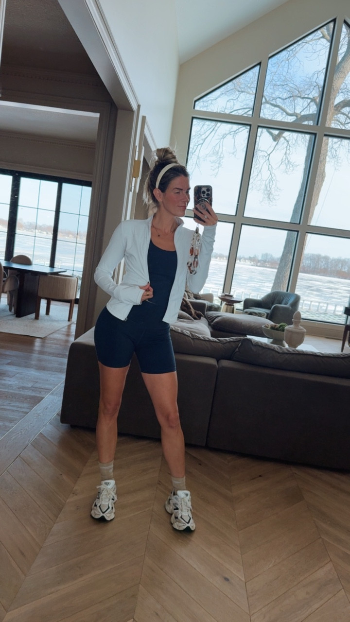 Have this jacket in so many colors, definitely pick this over most high end brands ones that I own! TTS fitted 

#LTKfitnessgoals #LTKActive #LTKmomlife