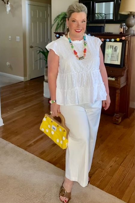 Nothing says “Summer” like a crisp, white ensemble with a beautiful pop of color

#LTKcurves #LTKSeasonal #LTKstyletip