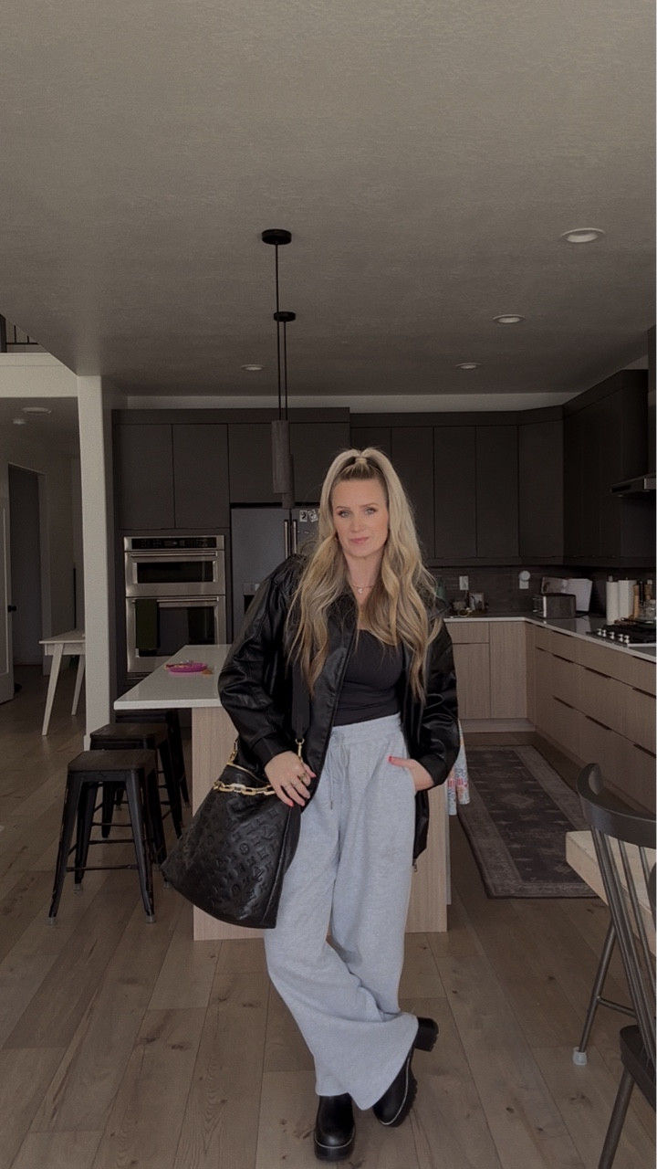 you know it’s bad when I actually think this is true after we don’t eat out for one day 🤣🤣

how much does it cost your family to eat out??????

and why is it pushing $100 every time?????? 💀💀