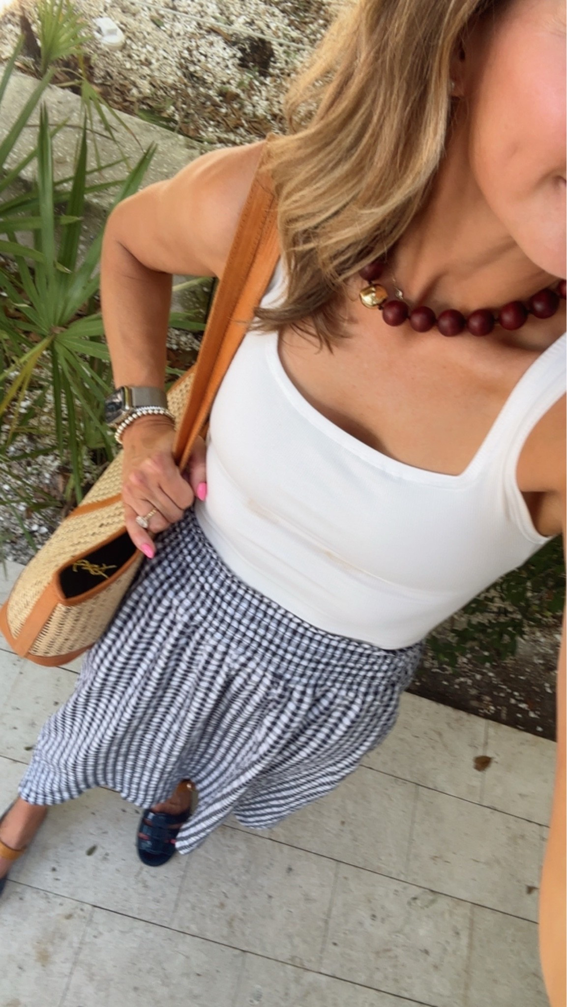 Great 4th of July look. Wearing xs in midi skirt