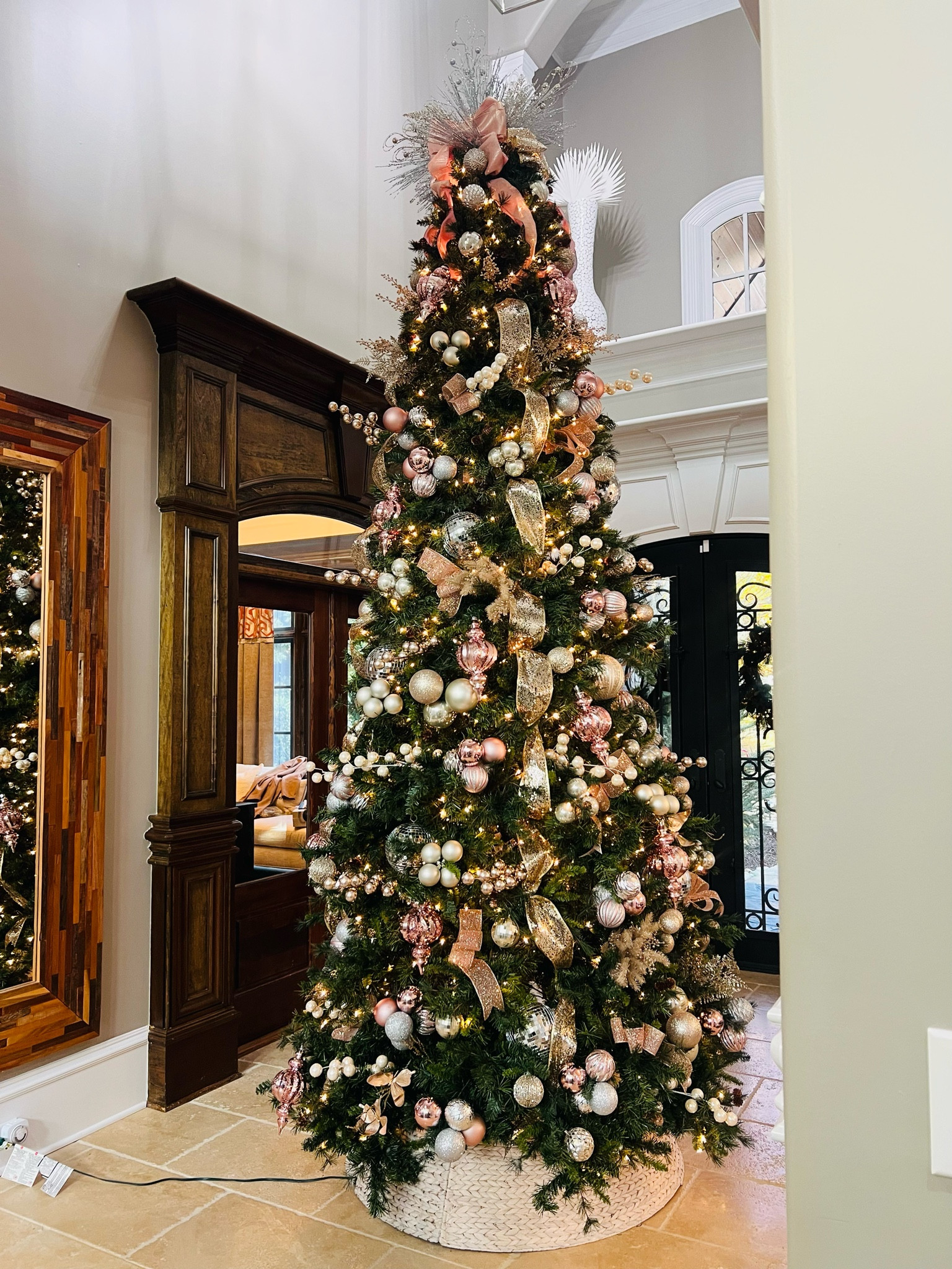 Shop this tree collar! Comes in 3 sizes and 4 colors! 