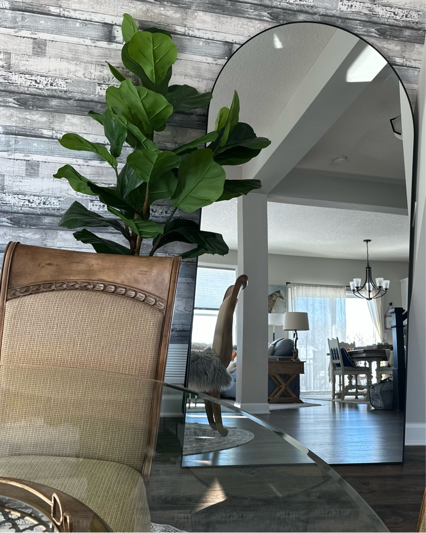 Amazon finds in the Salazar Casa. This mirror 😍

#LTKHome