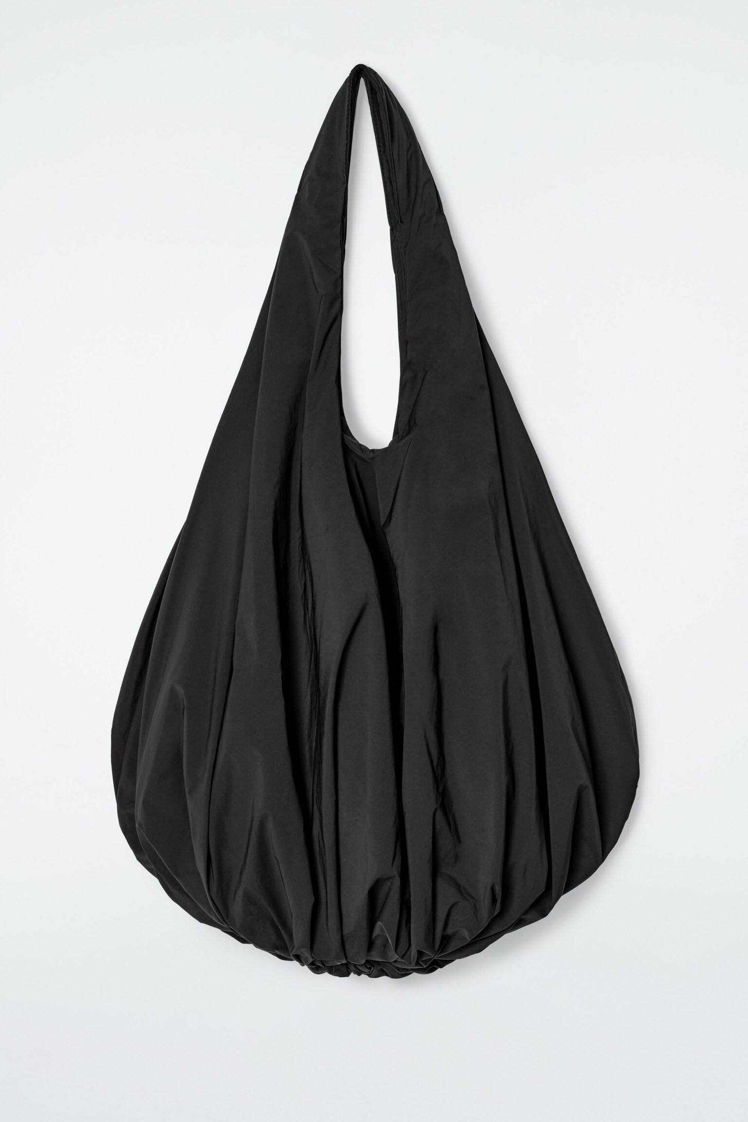 CLOUD TOTE BAG - BLACK | COS UK