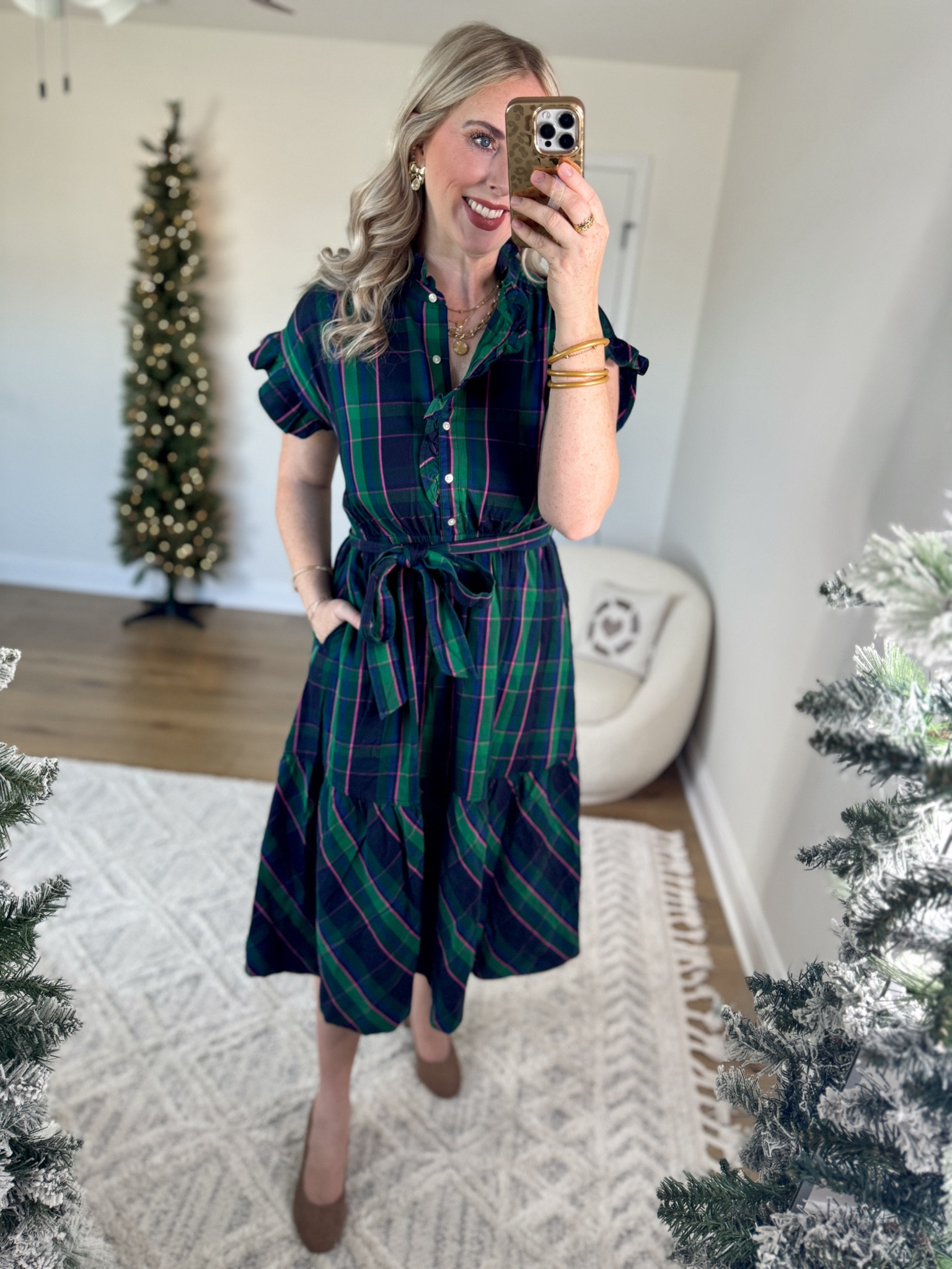 Weekend Walmart Wins try on
Plaid midi dress- medium 

#LTKFindsUnder50 #LTKHoliday #LTKStyleTip