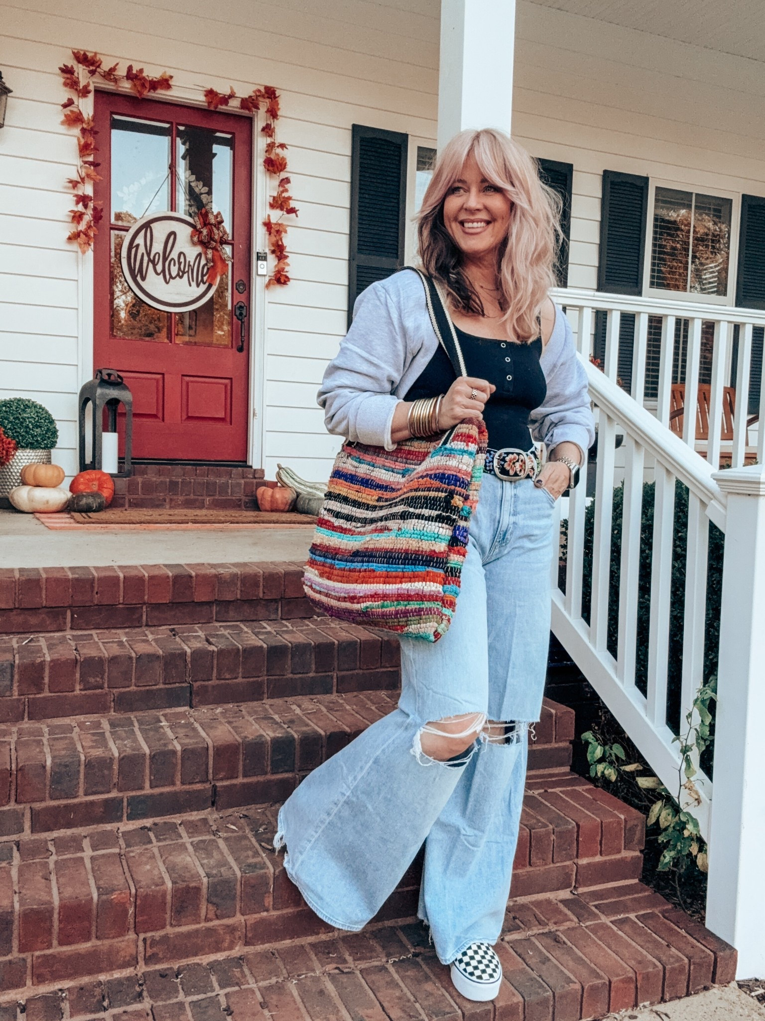 This is an outfit I wore last year so I’ll link what I can! This sweatshirt 